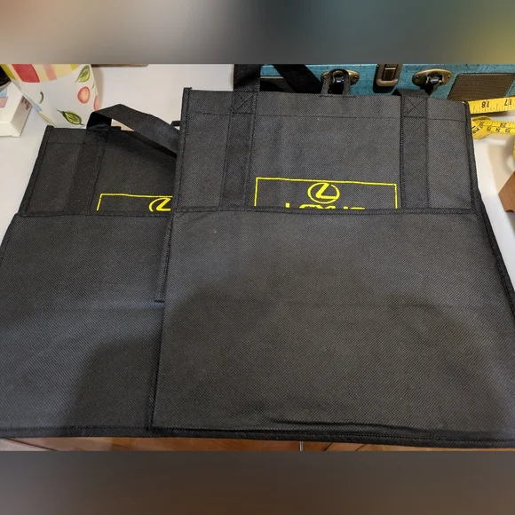 Set of 2 Lexus Tote Bags - Picture 2 of 3